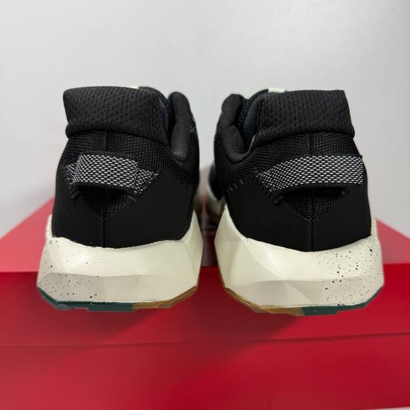 NIB • Men’s DynaSoft Nitrel v6bSize: 11 WIDE